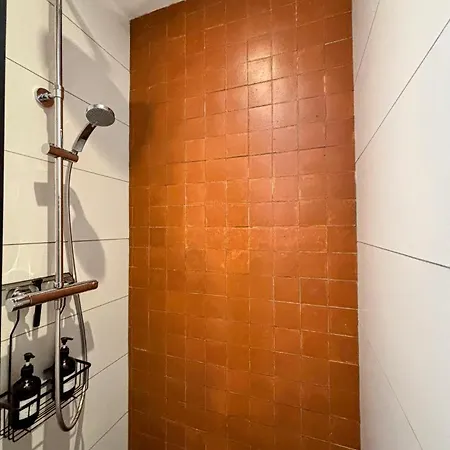 Elegant Urbain Avec Parking : Explorez La A Pied! *