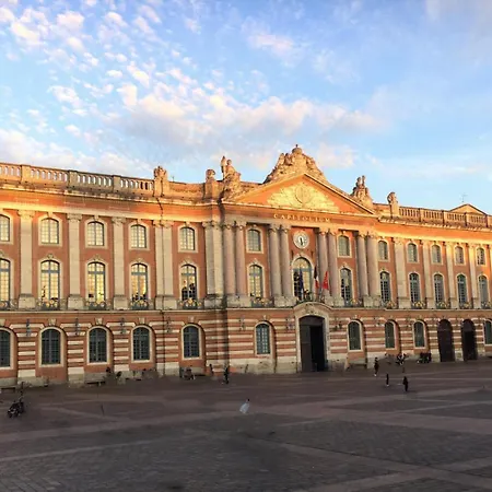 Elegant Urbain Avec Parking : Explorez La A Pied! דירה