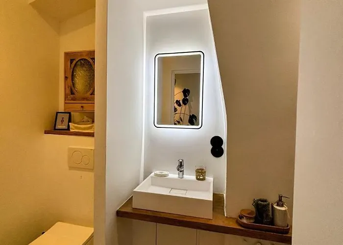 Elegant Urbain Avec Parking : Explorez La A Pied! Apartment