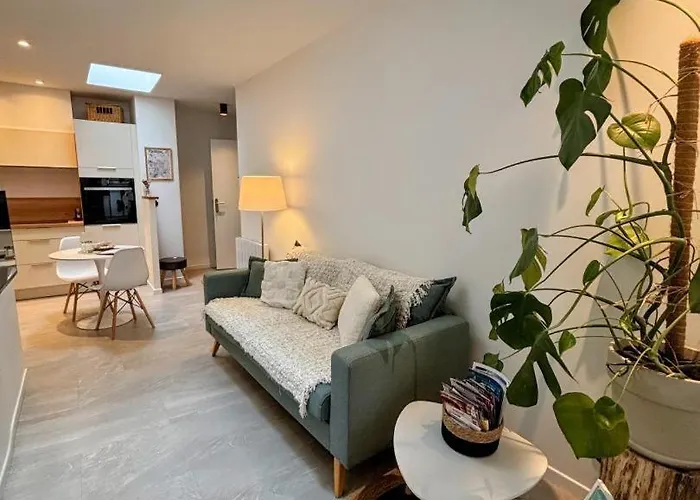 Elegant Urbain Avec Parking : Explorez La A Pied! דירה *