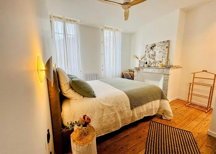 Apartment Elegant Urbain Avec Parking : Explorez La A Pied! *